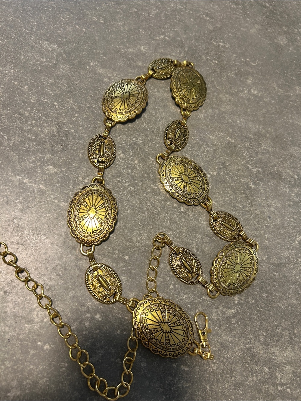 Western brass Concho Chain belt NEW - Picture 5 of 5